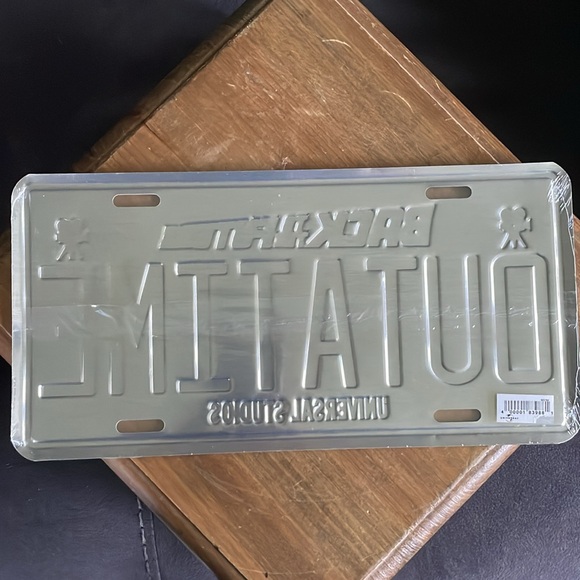 Universal Studios Back to the Future License Plate Decor - Picture 2 of 5